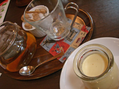 プリンと紅茶をば